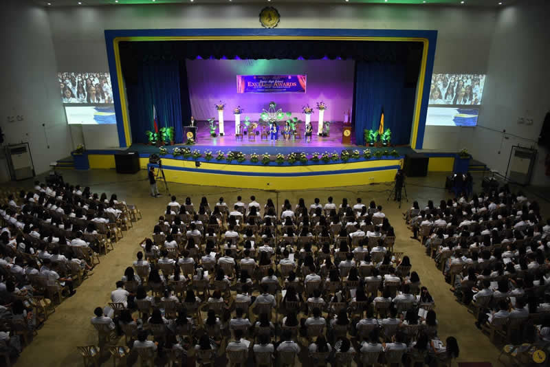 CPU SHS students were awarded academic and non-academic awards during their EXCELlence Program