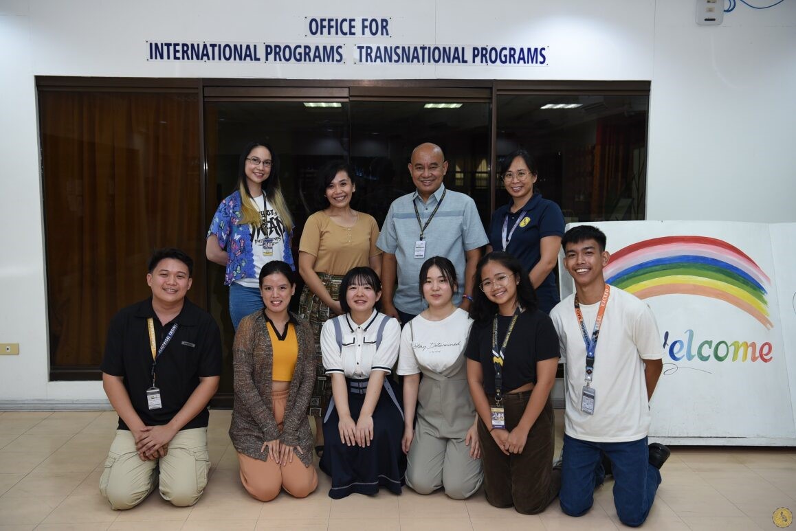 Ami and Hinata with Engr. Molina, Prof. Gallo, Engr. Christsam Joy Jaspe, Ms. Jesselle Kayla Articulo, and students from the College of Engineering